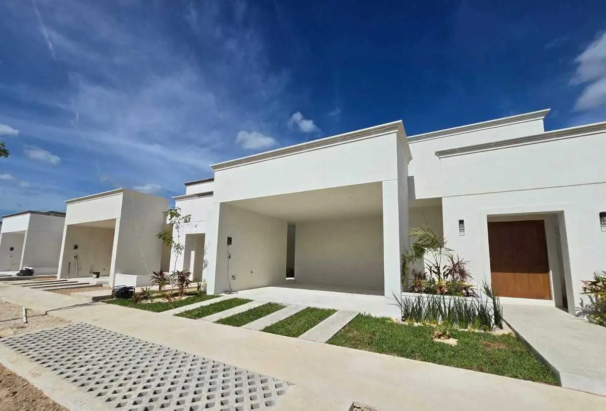 Casa en venta en Conkal, Conkal — foto 1 de 13
