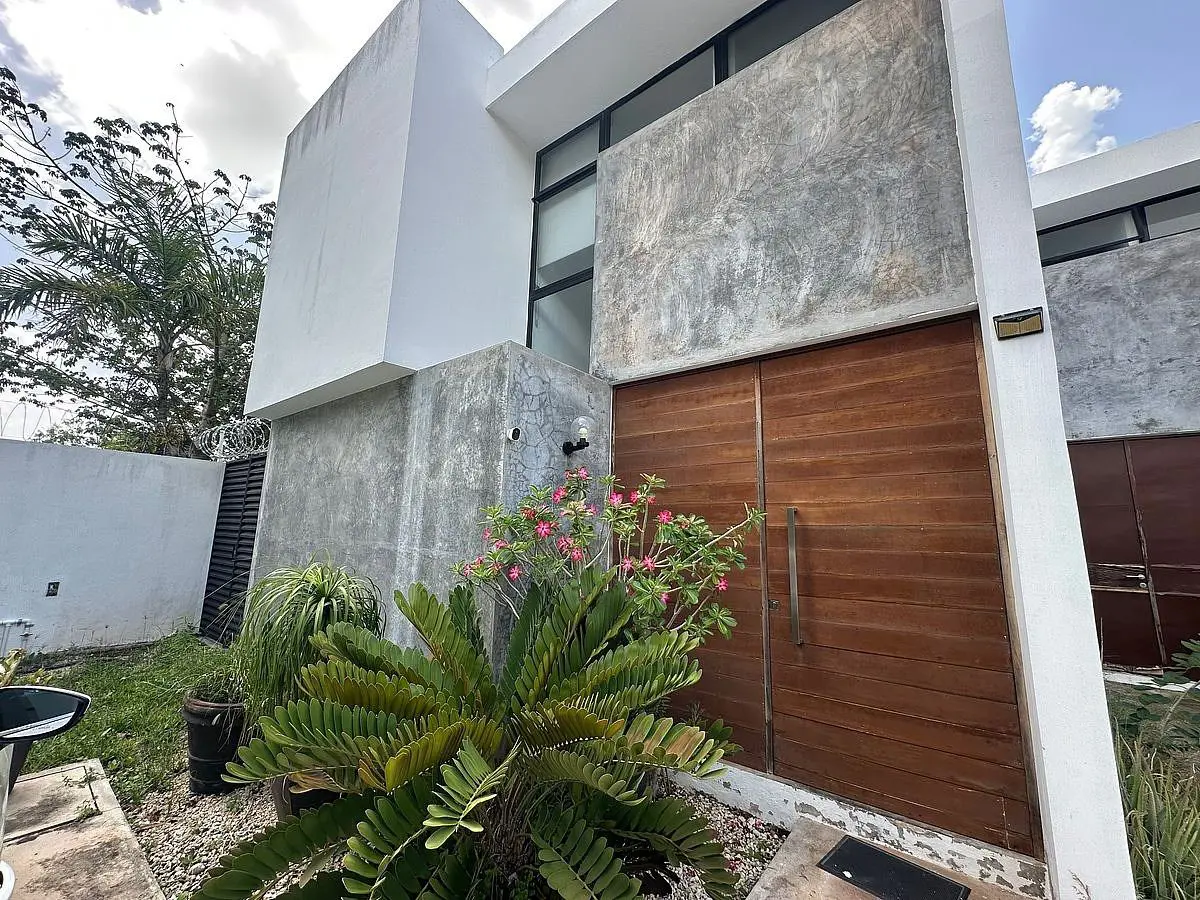 Casa en venta en San Juan Bautista, Mérida — foto 1 de 24