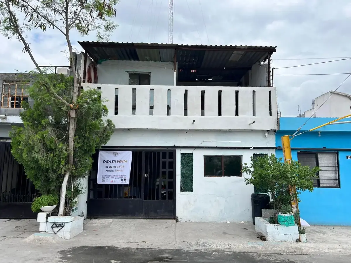 Casa en venta en Alianza Real, General Escobedo — foto 1 de 27