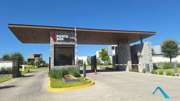 Casa en venta en Punto Sur, Tlajomulco de Zúñiga — foto 2 de 25