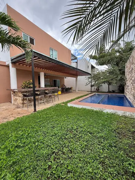 Casa en venta en Algarrobos Desarrollo Residencial, Mérida — foto 2 de 35