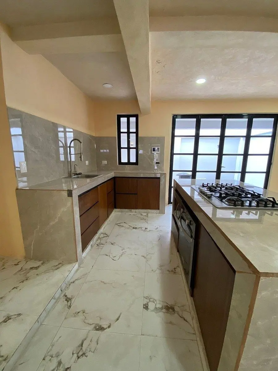 Casa en venta en San Vicente Oriente, Mérida — foto 1 de 27