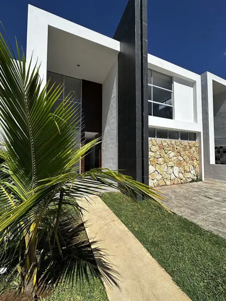 VILLA EN VENTA EN CONKAL