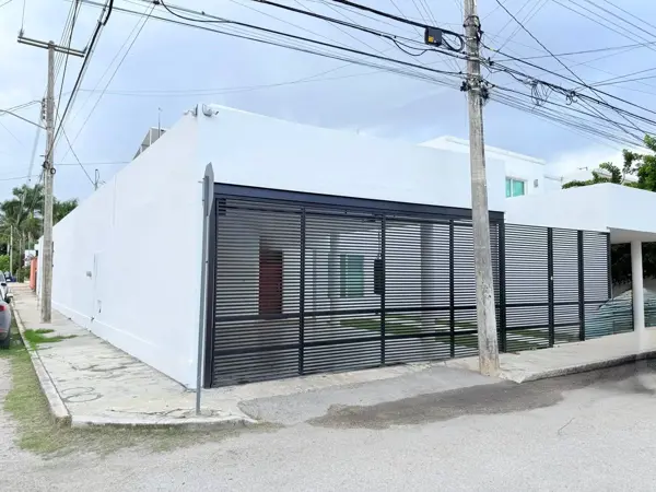 Casa en venta en San Antonio Cinta, Mérida — foto 2 de 13