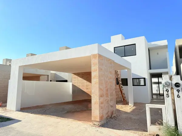 Casa en Privada Residencial en Gran San Pedro Cholul