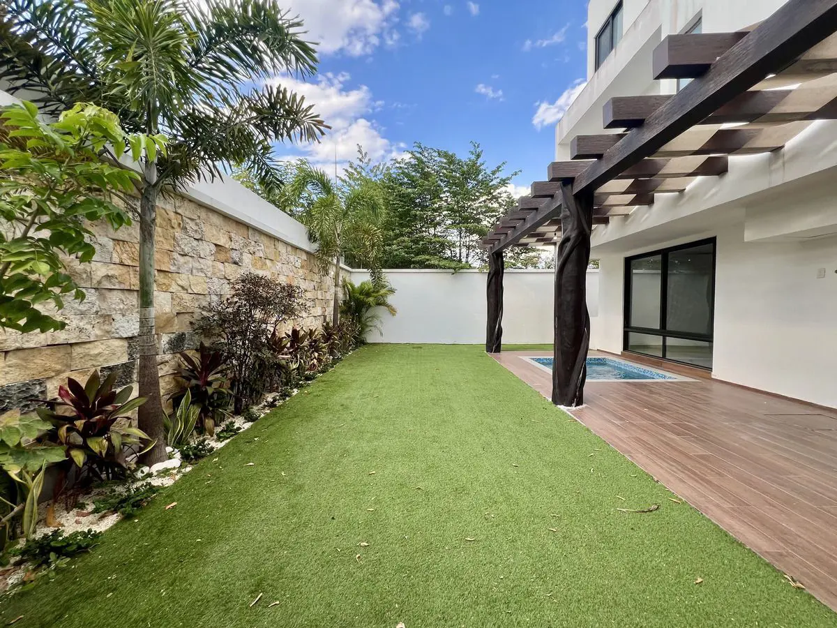 Casa en venta en Temozon Norte, Mérida — foto 1 de 20