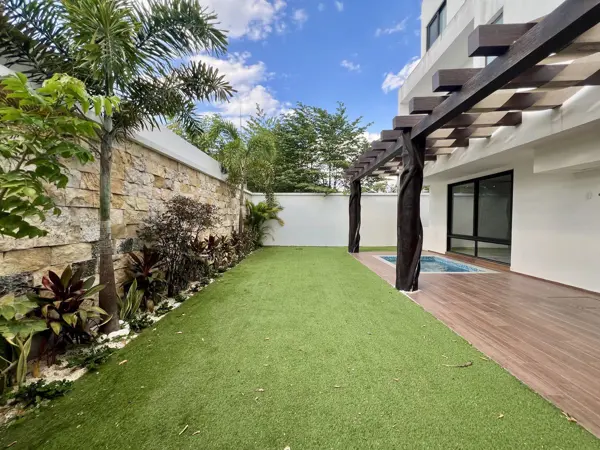 Casa en Venta en Zona Temozón Entrega Inmediata