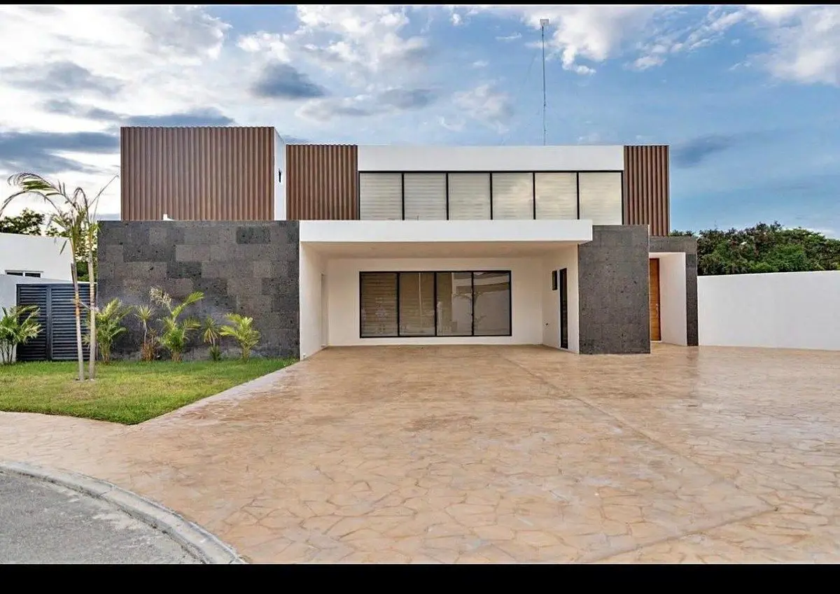 Casa en venta en Komchen, Mérida — foto 1 de 18