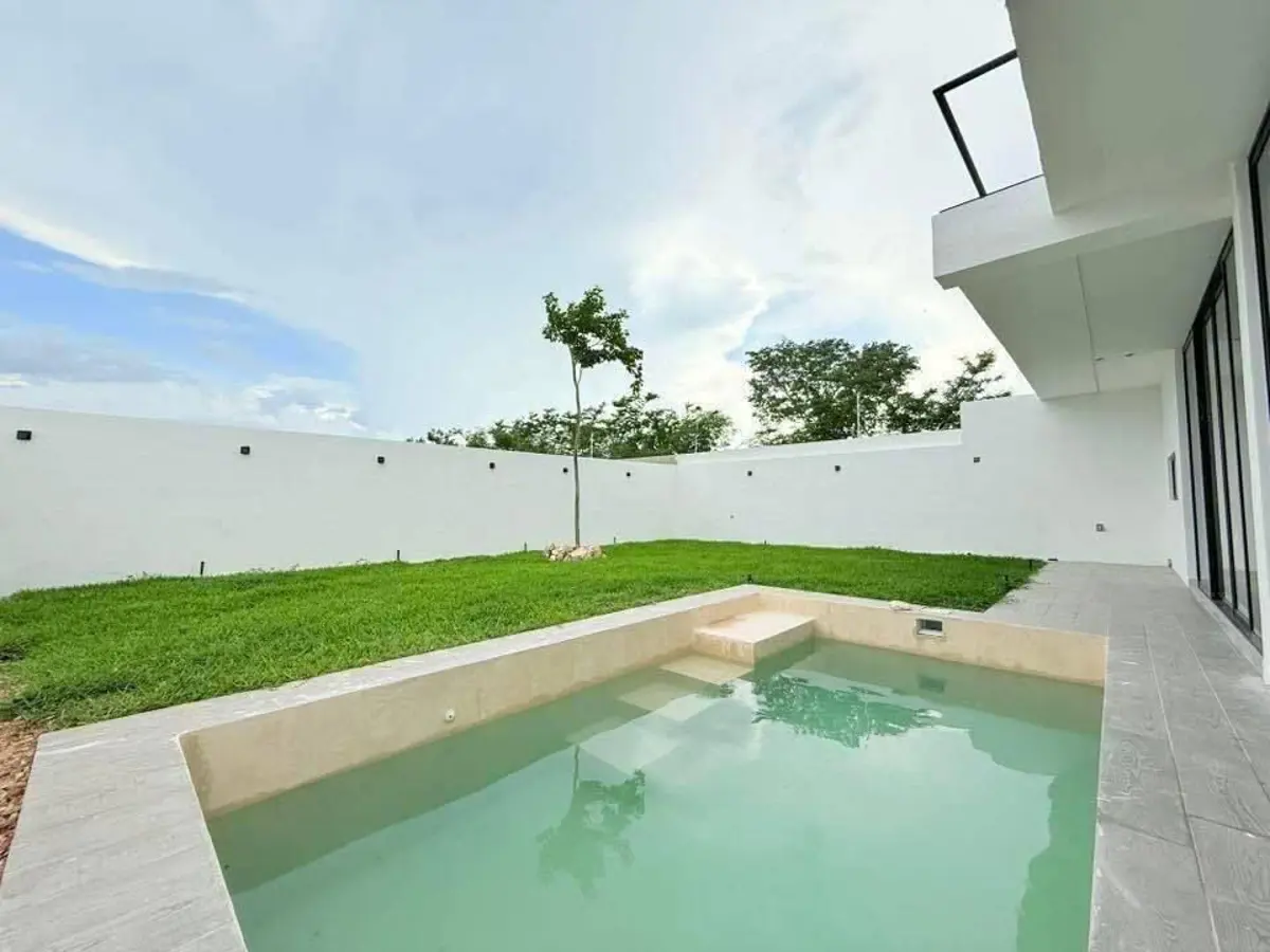 Casa en venta en Sitpach, Mérida — foto 1 de 16