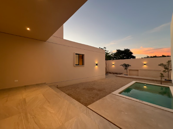 Venta de Casa con Diseño Único en Cholul, Mérida