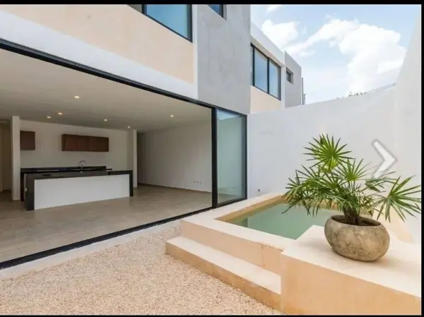 OPORTUNIDAD DE INVERSION! TOWNHOUSE A LA VENTA EN TEMOZON NORTE