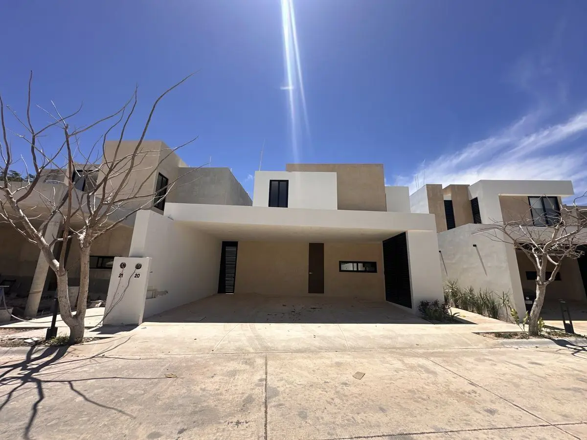 Casa en venta en Temozon Norte, Mérida — foto 1 de 27