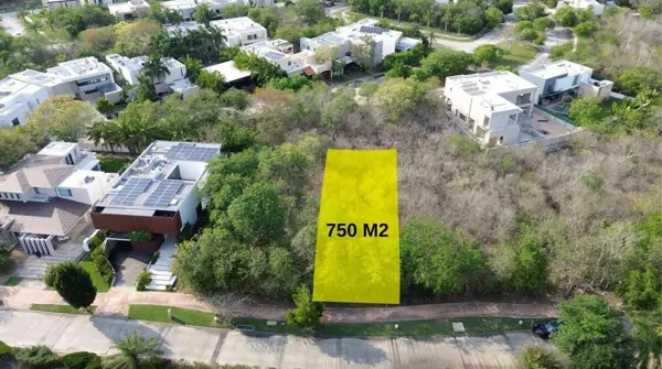 Terreno en venta en Yucatán Country Club, Mérida — foto 2 de 3