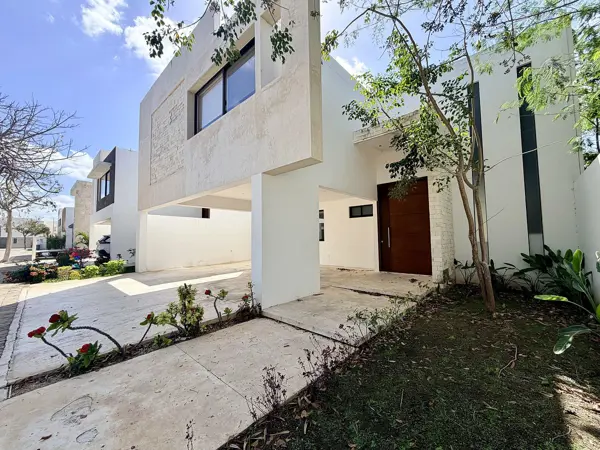 Casa en venta en Temozon Norte, Mérida — foto 2 de 25