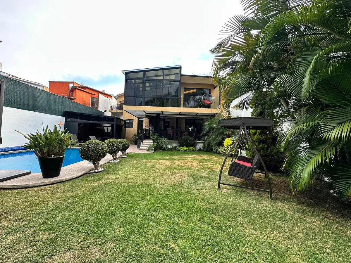 Casa de Lujo en Tlaltenango | Alberca, Cine en Casa y Remodelación Total Casa de Lujo en Tlaltenango | Alberca, Cine en Casa y Remodelación Total