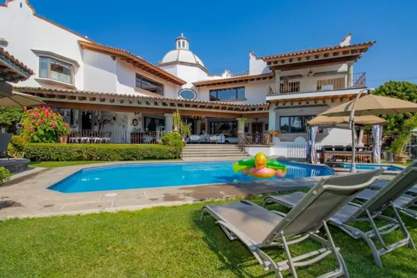 Casa en venta en Club de golf Tabachines, Cuernavaca — foto 2 de 48