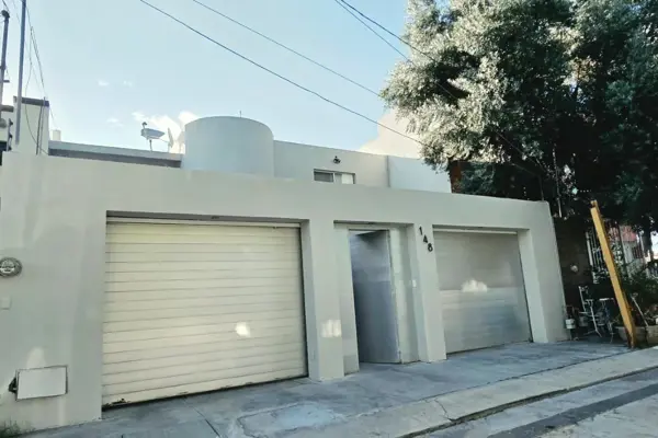 Casa en RENTA en Portal de Aragón