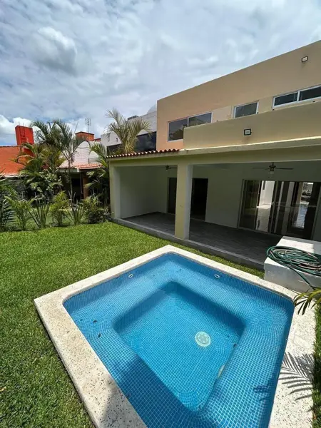 Casa en venta en Burgos Bugambilias, Temixco — foto 2 de 25