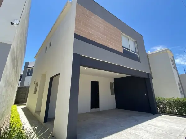 Casa en venta en Triana, Saltillo — foto 2 de 21