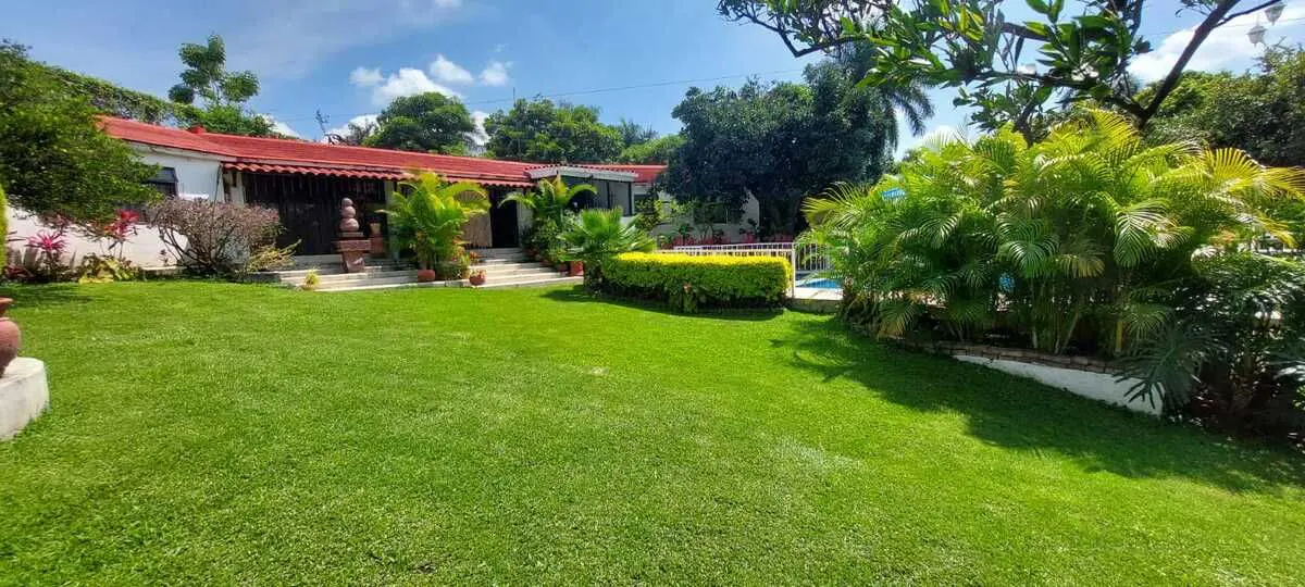 CASA EN LOMAS DE CUERNAVACA CASA EN LOMAS DE CUERNAVACA