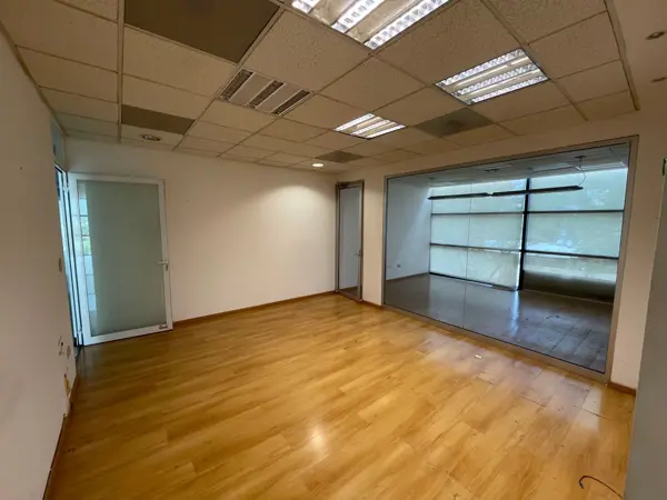 Oficina en Renta Edificio Valle Alto