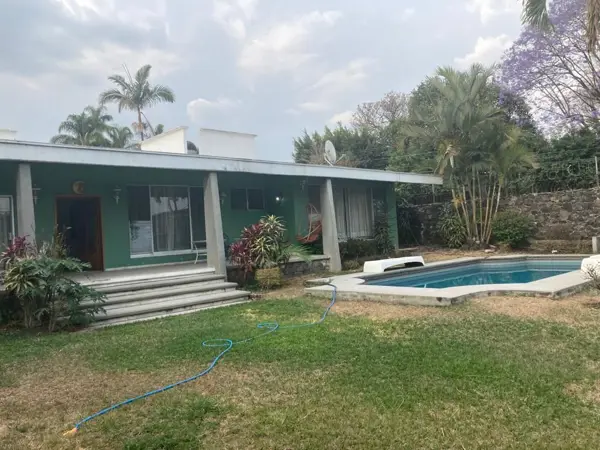 Casa en Vista Hermosa | Amplia Residencia Estilo Cuernavaca en Esquina con Doble Acceso Casa en Vista Hermosa | Amplia Residencia Estilo Cuernavaca en Esquina con Doble Acceso