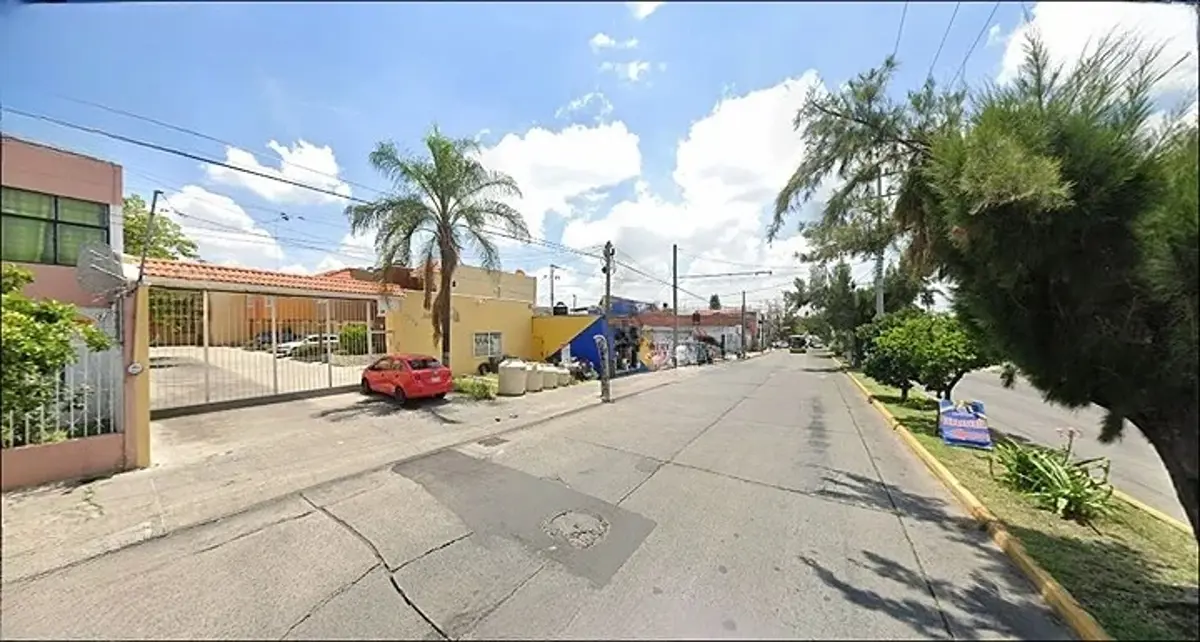 Casa en venta en Santa Maria, Guadalajara — foto 1 de 17