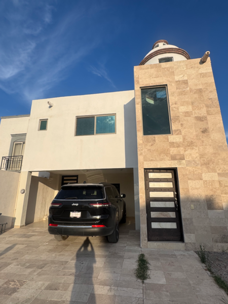 Casa en venta en zona senderos