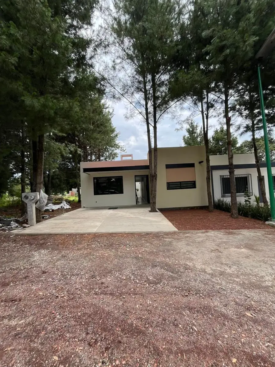 Casa en venta en La Vitela (Los Pozos), Pátzcuaro — foto 1 de 20