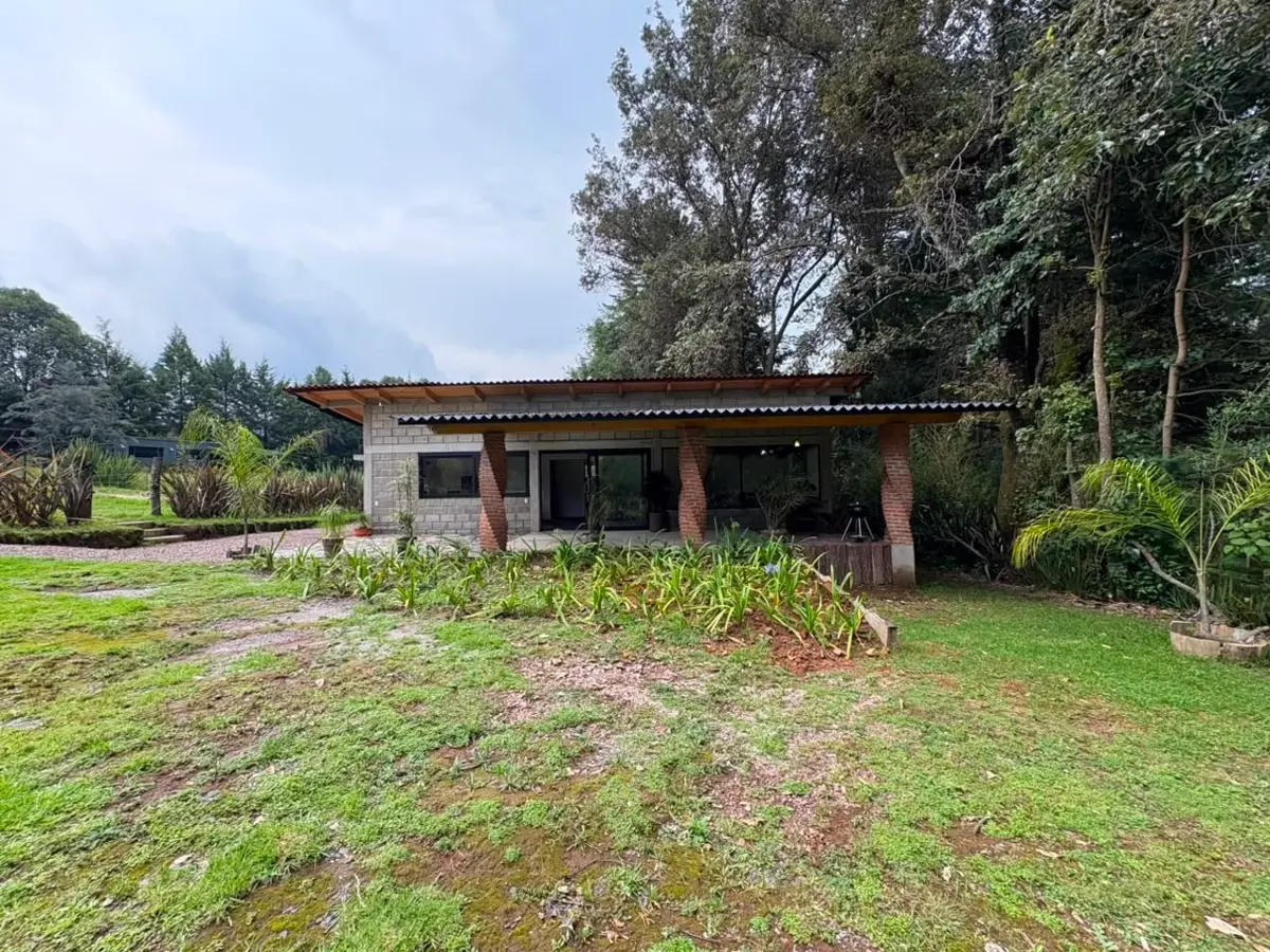 Casa en renta en San Simón el Alto, Valle de Bravo — foto 1 de 16
