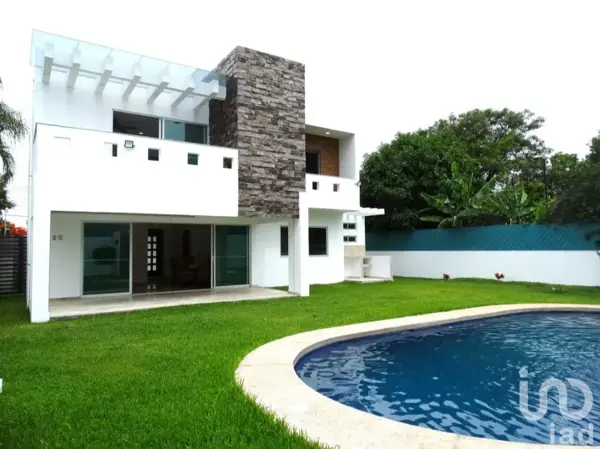 Casa en venta en Lomas de Cocoyoc, Atlatlahucan — foto 2 de 21