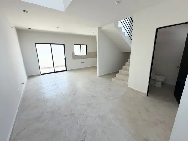 Casa en venta en Brisas Poniente, Saltillo — foto 3 de 17