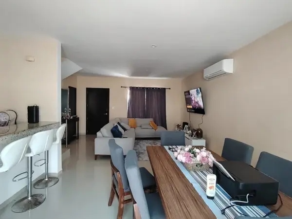 Casa en renta en Lomas de la Rioja, Alvarado — foto 2 de 13