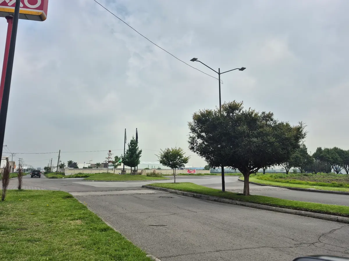 Terreno en venta en San Miguel Totocuitlapilco, Metepec — foto 1 de 2