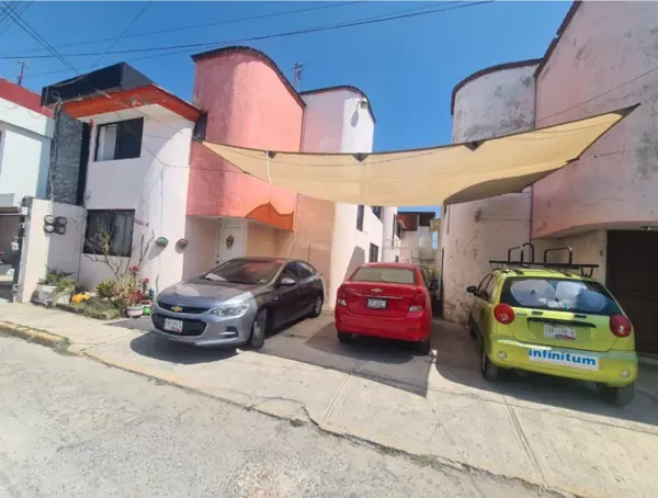 Venta de Casa en Condominio en Puebla, Unidad del Telefonista, Excelente Ubicación