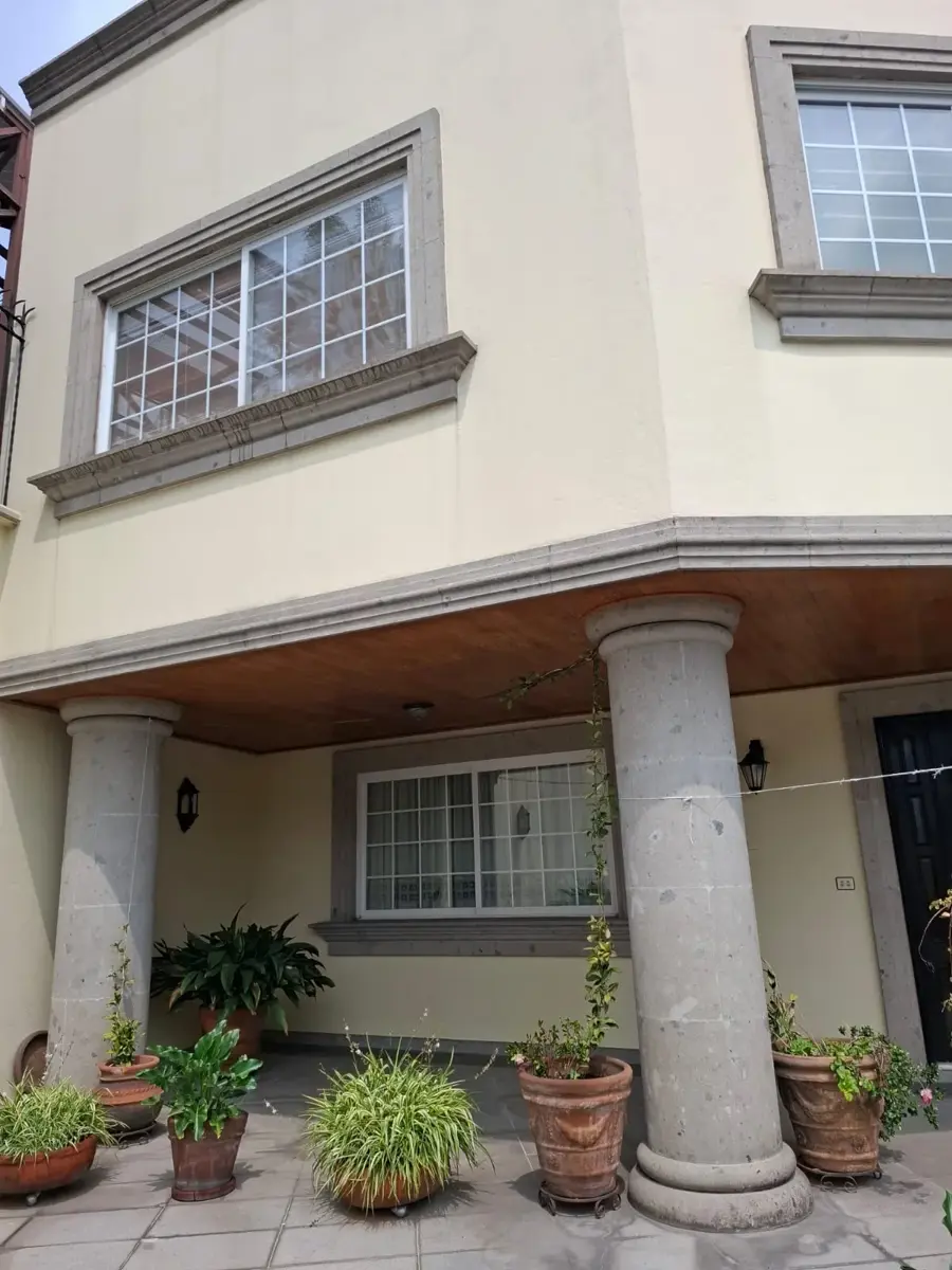 Casa en renta en Lomas de Chapultepec III Sección, Miguel Hidalgo — foto 1 de 33