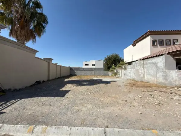 Terreno en venta en Las Misiones, Saltillo — foto 3 de 5