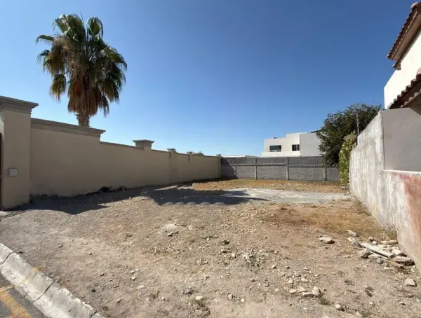 Terreno en venta en Las Misiones, Saltillo — foto 2 de 5