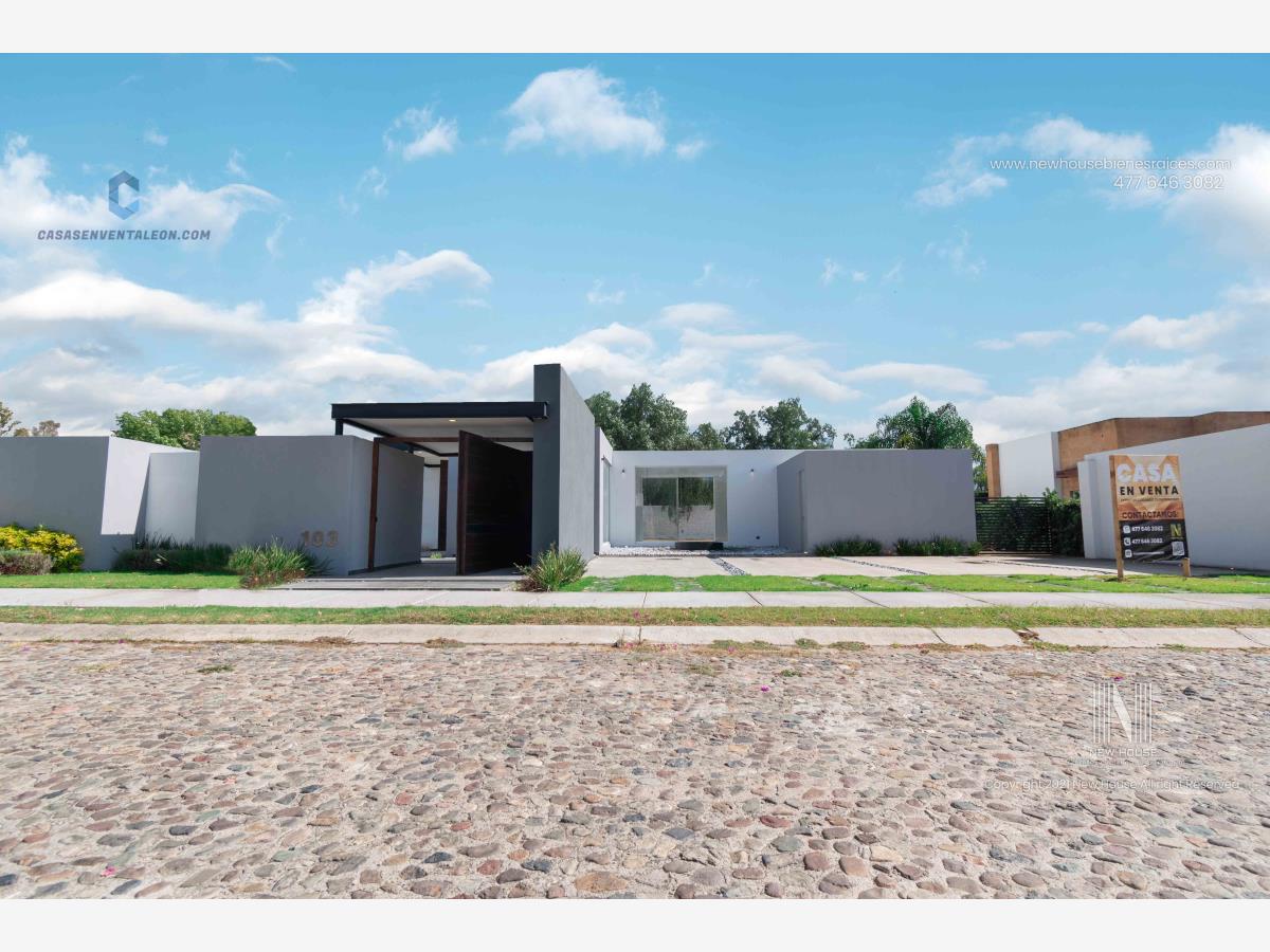 Casa en venta en El Trebol, León — foto 1 de 31