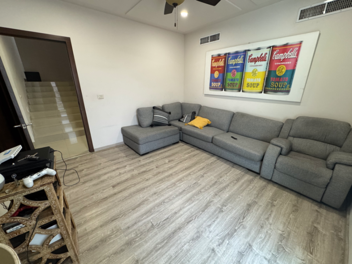 Vista 5 de CASA EN RENTA RESIDENCIAL GALERÍAS