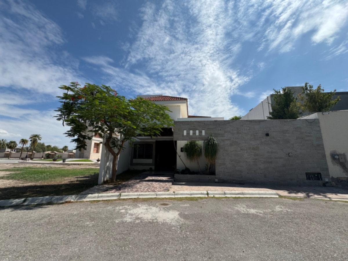 CASA EN RENTA RESIDENCIAL GALERÍAS CASA EN RENTA RESIDENCIAL GALERÍAS