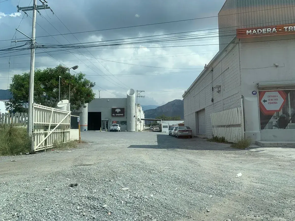 Bodega en renta en Villas de las Huertas, Santa Catarina — foto 1 de 2