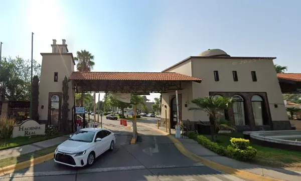 Casa en venta en Hacienda Del Real, Tonalá — foto 2 de 5