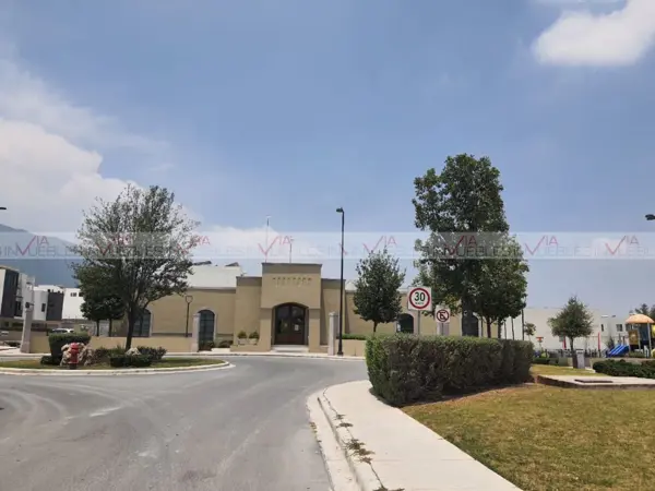 Terreno en venta en Altrysa, García — foto 3 de 13
