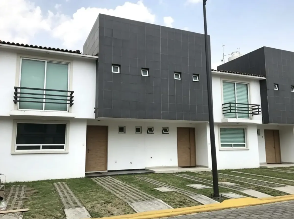Casa en venta en San Felipe Tlalmimilolpan, Toluca — foto 1 de 12