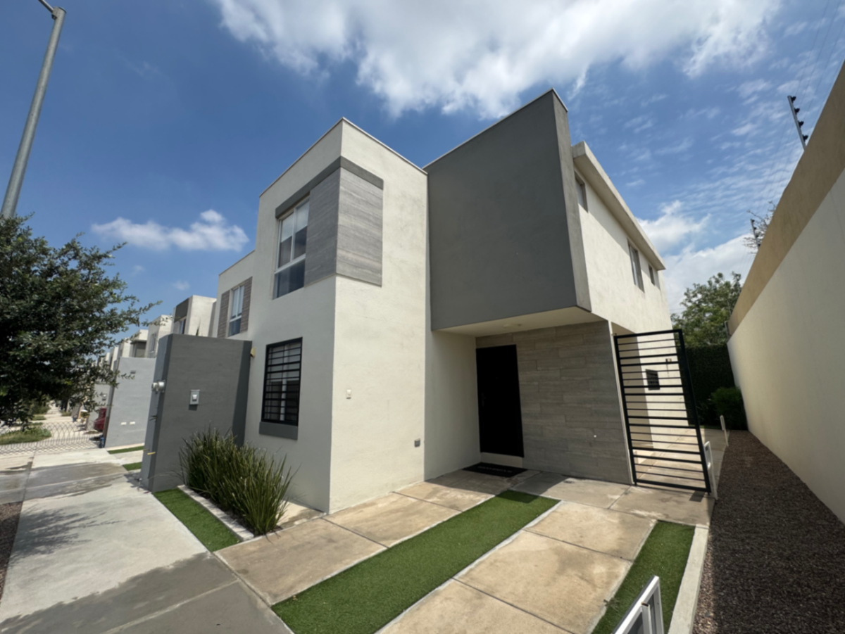 Casa en Venta en Fraccionamiento Privado en García. Estrena la casa de tus sueños Casa en Venta en Fraccionamiento Privado en García. Estrena la casa de tus sueños