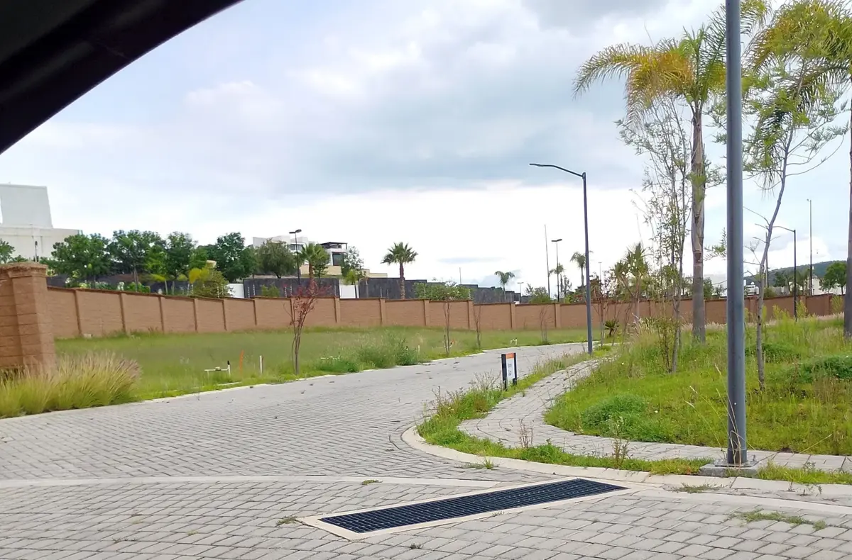 Terreno en venta en Lomas de Angelópolis, San Andrés Cholula — foto 1 de 7