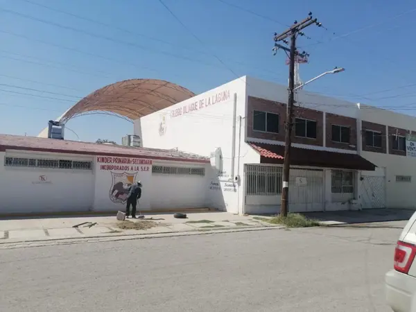 Casa en venta en Ampliación los Ángeles, Torreón — foto 3 de 55