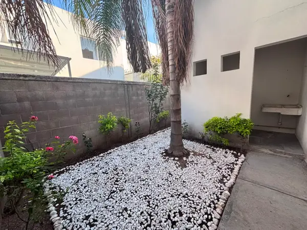 Casa en venta en Paseos del Bosque, Corregidora — foto 3 de 14