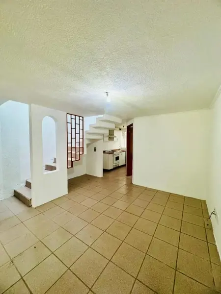 Casa en venta en Jardines Del Edén, Tlajomulco de Zúñiga — foto 2 de 6